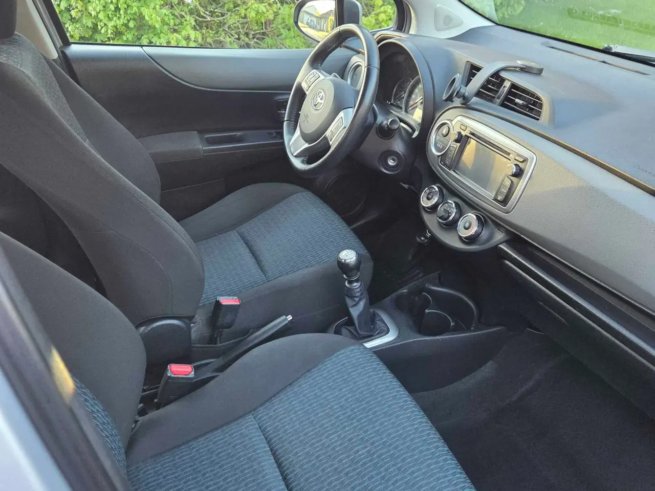 Billede 5 - Toyota yaris 1,3 benzin 2012