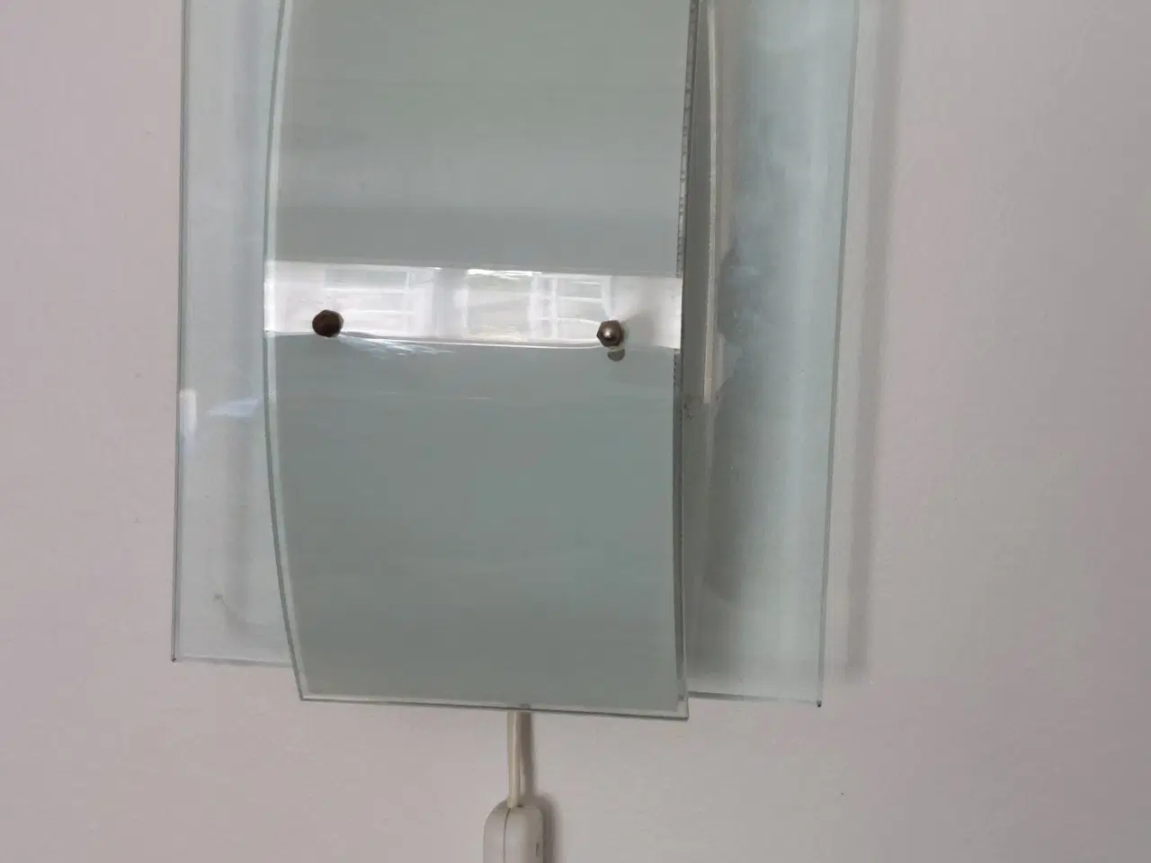 Billede 7 - 2 stk. fint/elegant væghængt senge/læsse lamper