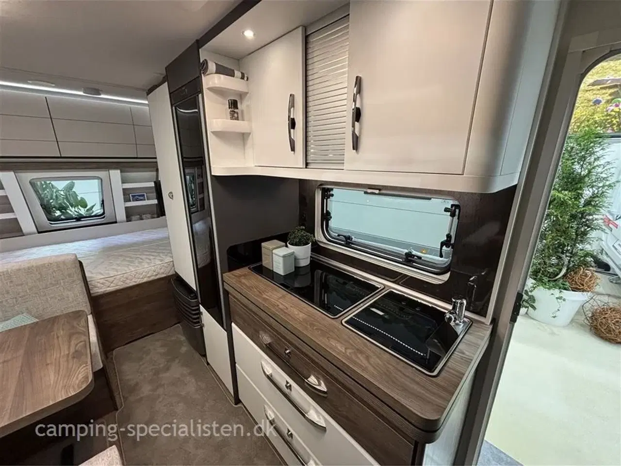 Billede 5 - 2026 - Hobby De Luxe 490 KMF   Hobby De luxe 490 KMF kan snart ses hos Camping-Specialisten.dk