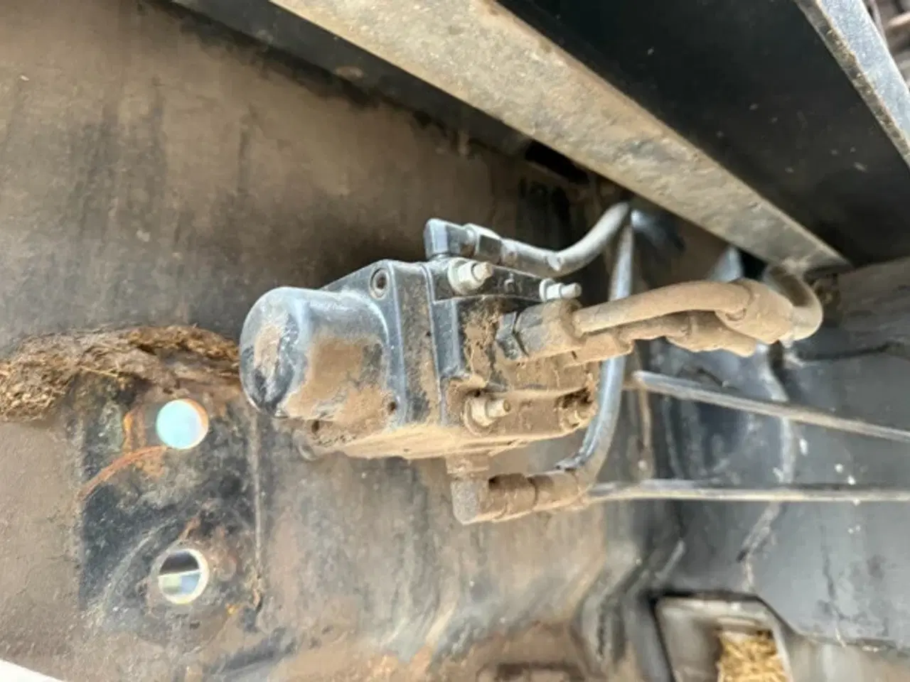 Billede 19 - New Holland BB9090 Sælges i dele/For Parts