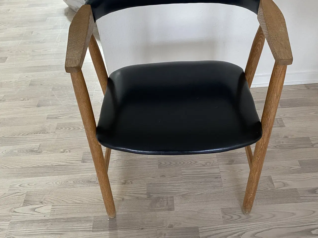 Billede 1 - Hyggelig stol 