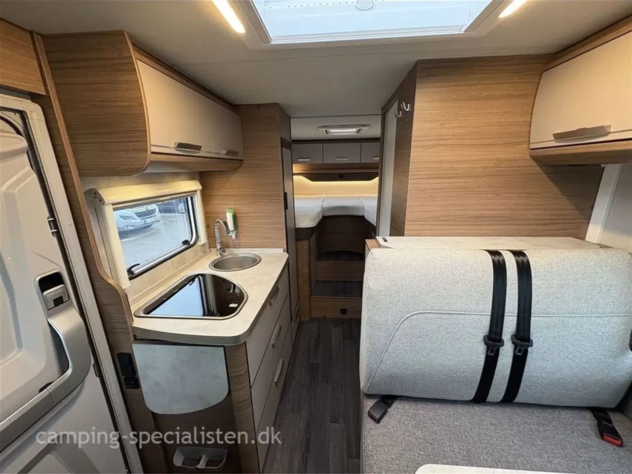 Billede 8 - 2024 - Knaus L!VE I 650 MEG 140 HK   Knaus L!VE I 650 MEG 2024 - Se den nu hos Camping-Specialisten.dk