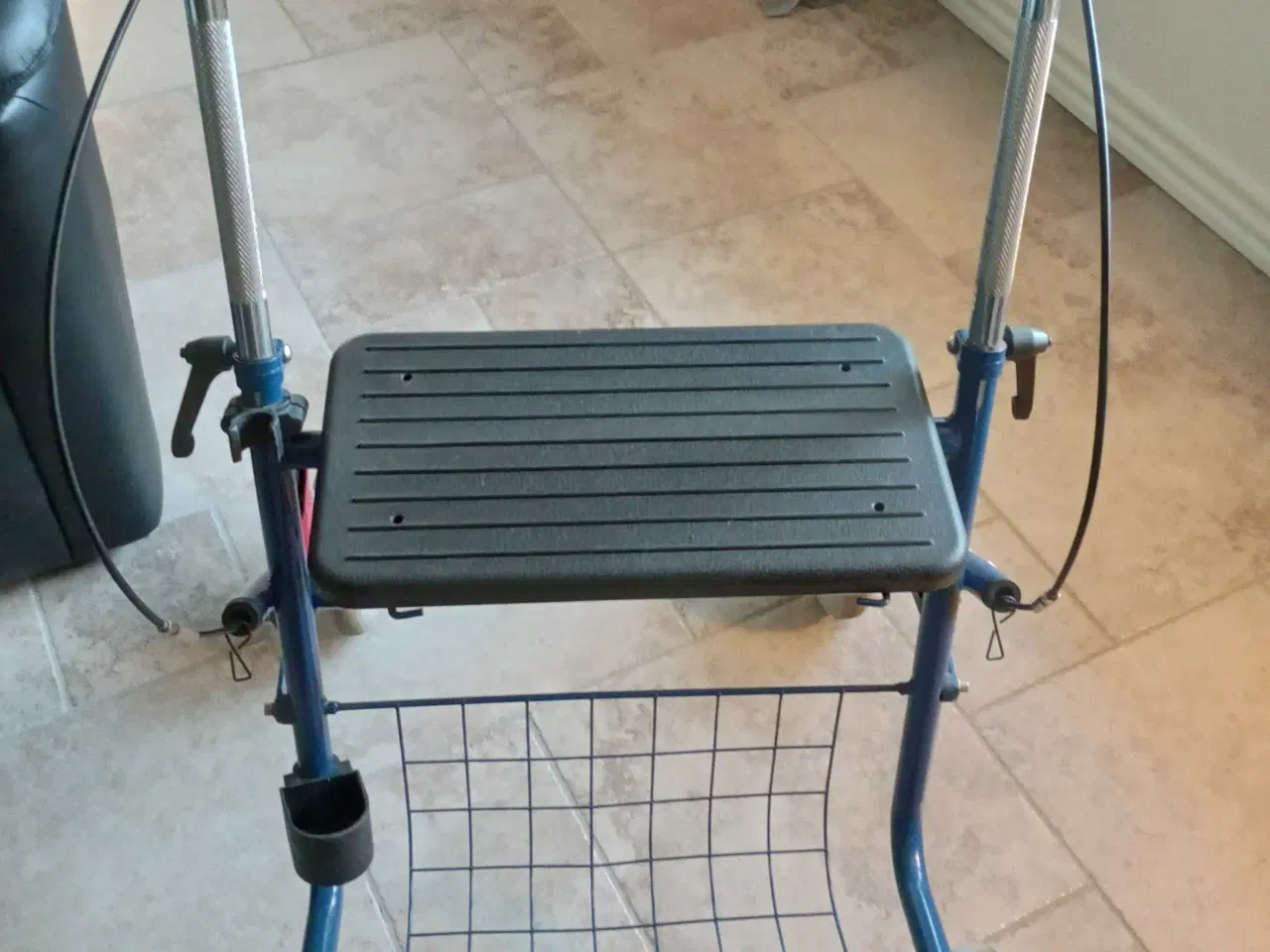 Billede 1 - Fin rollator i god stand 