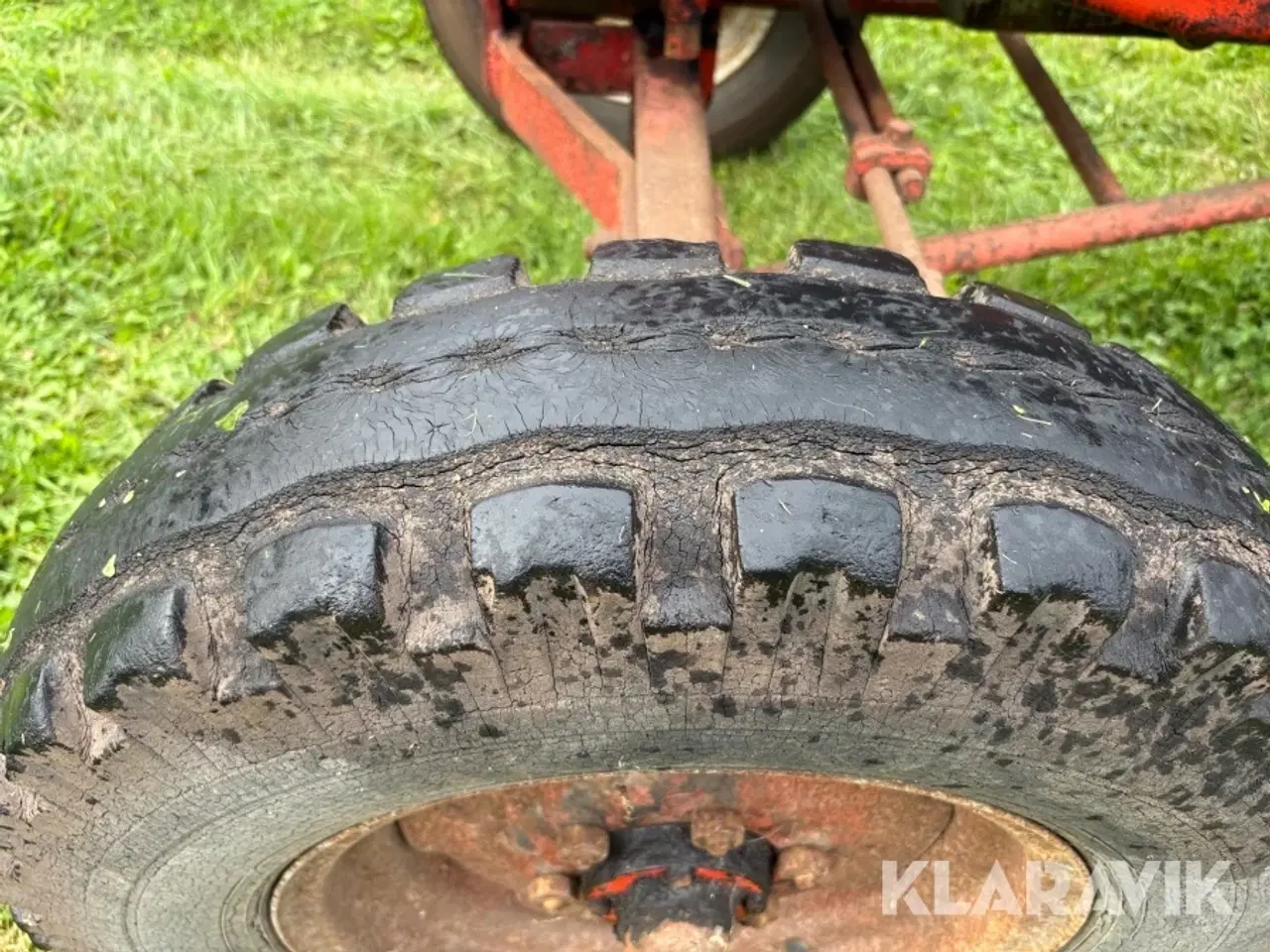 Billede 9 - Veterantraktor Nugfield 460 4-cylindret