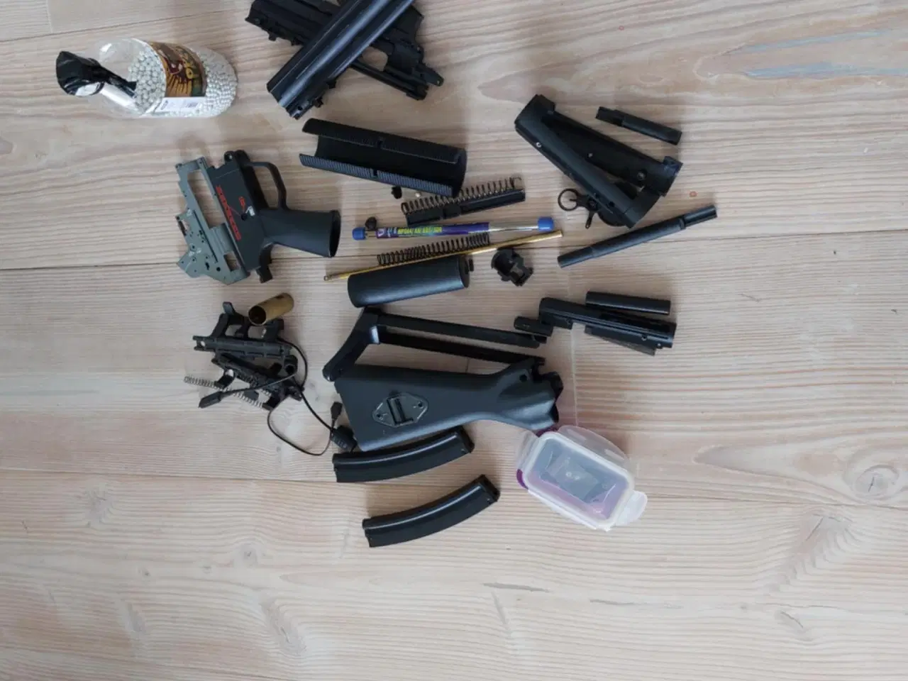Billede 4 - MP5 Airsoft AEG – Opgraderet og kompakt!