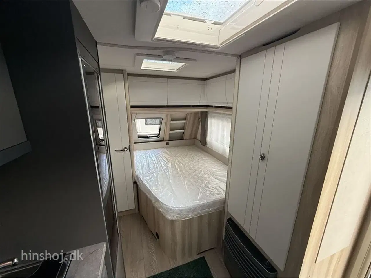 Billede 8 - 2026 - Hobby De Luxe 460 UFe   Dejlig vogn med rundsidegruppe og franskseng fra Hinshøj Caravan A/S
