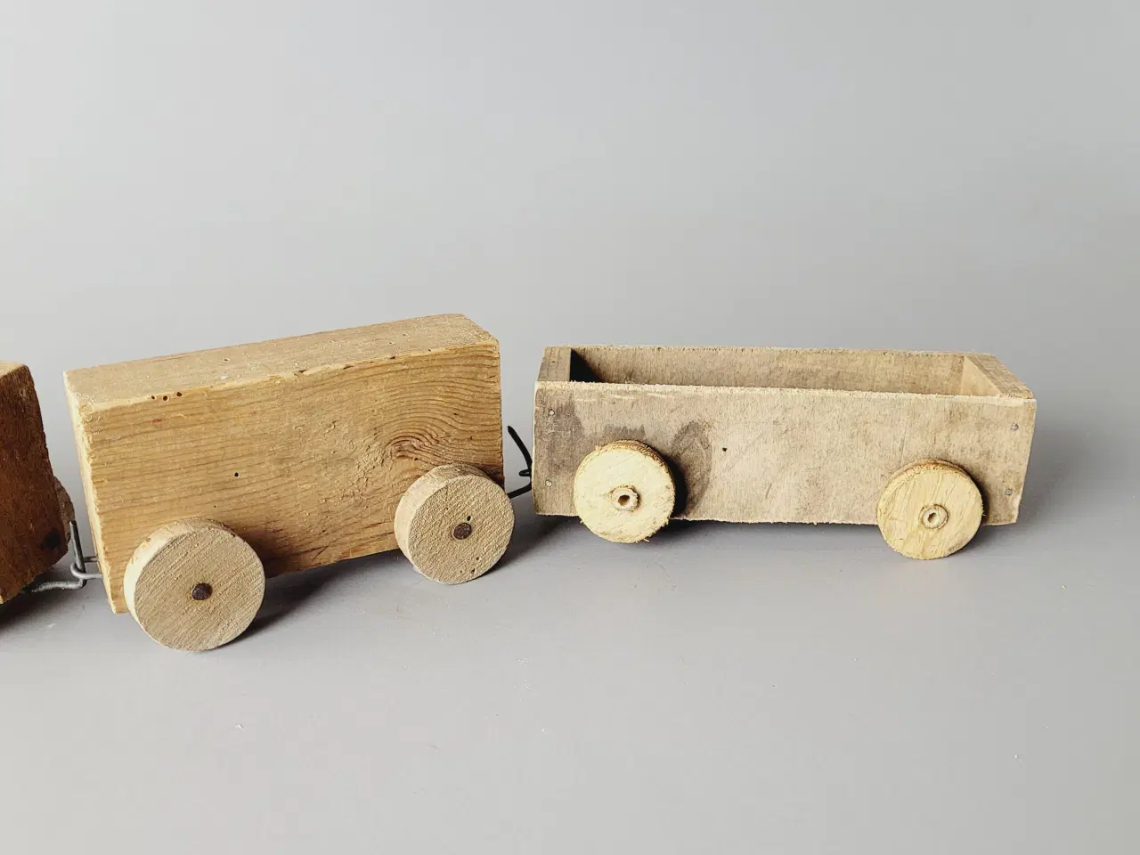 Billede 8 - ⭐️: Unik Retro trætog – Charmerende & Unikt