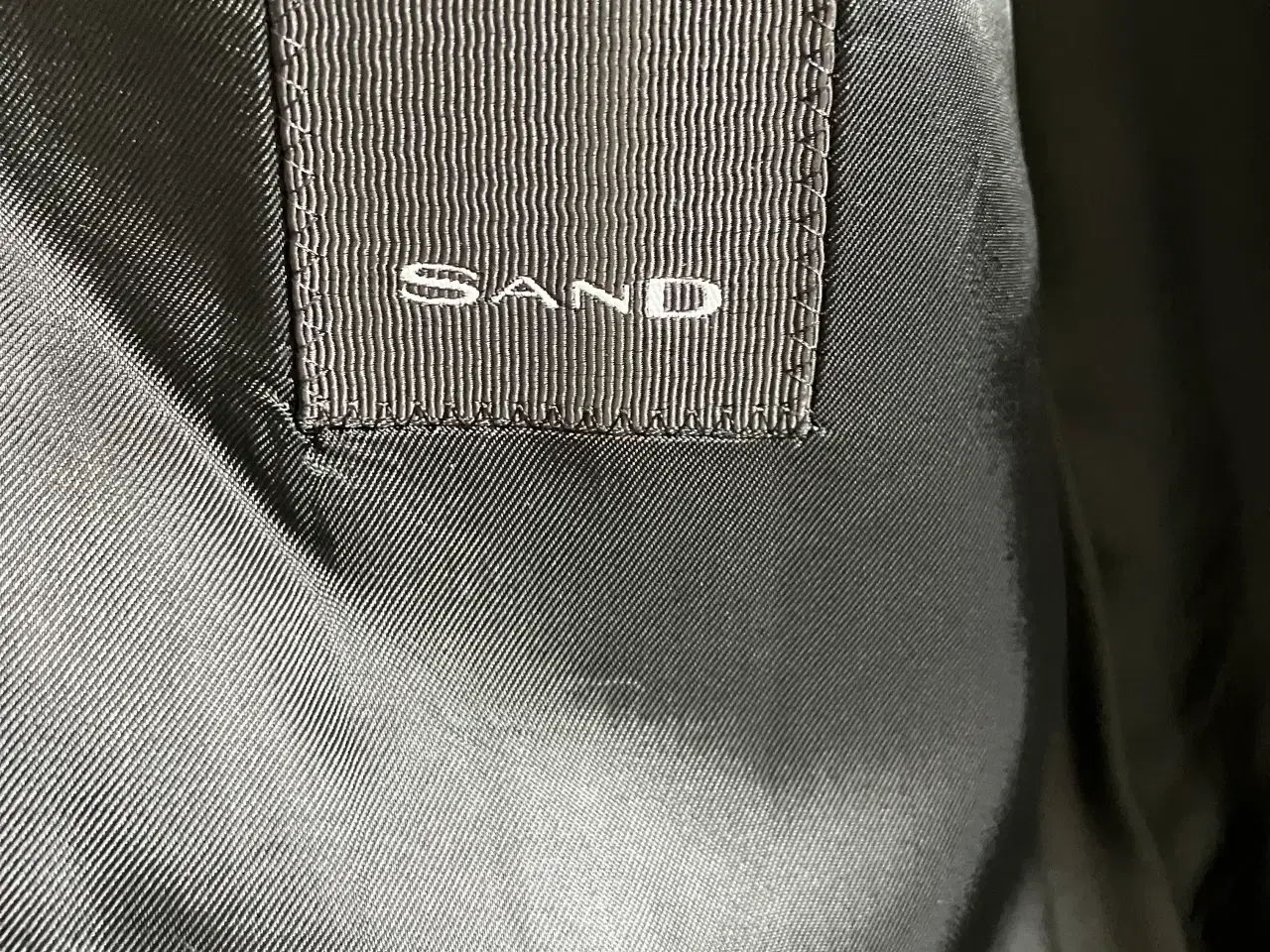 Billede 1 - Habitjakke SAND som ny