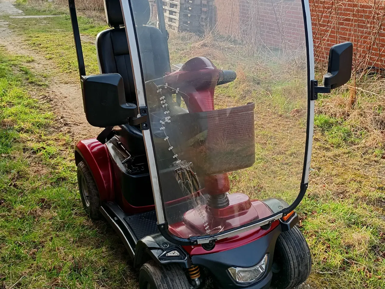 Billede 5 - Stor driftsikker 4-hjulet el-scooter med tag