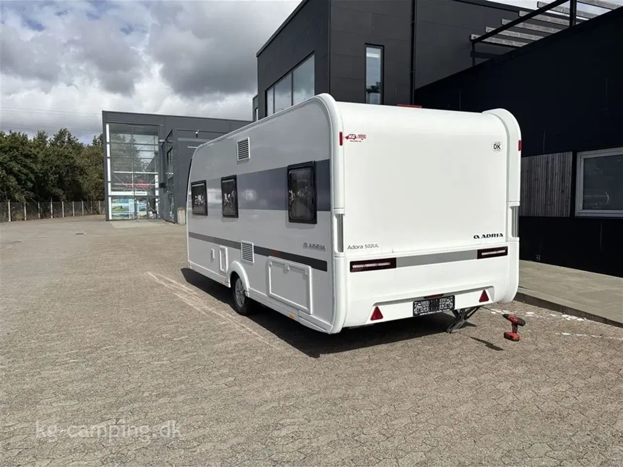 Billede 3 - 2021 - Adria Adora 502 UL   Populær og velholdt campingvogn med enkeltsenge og moderne design