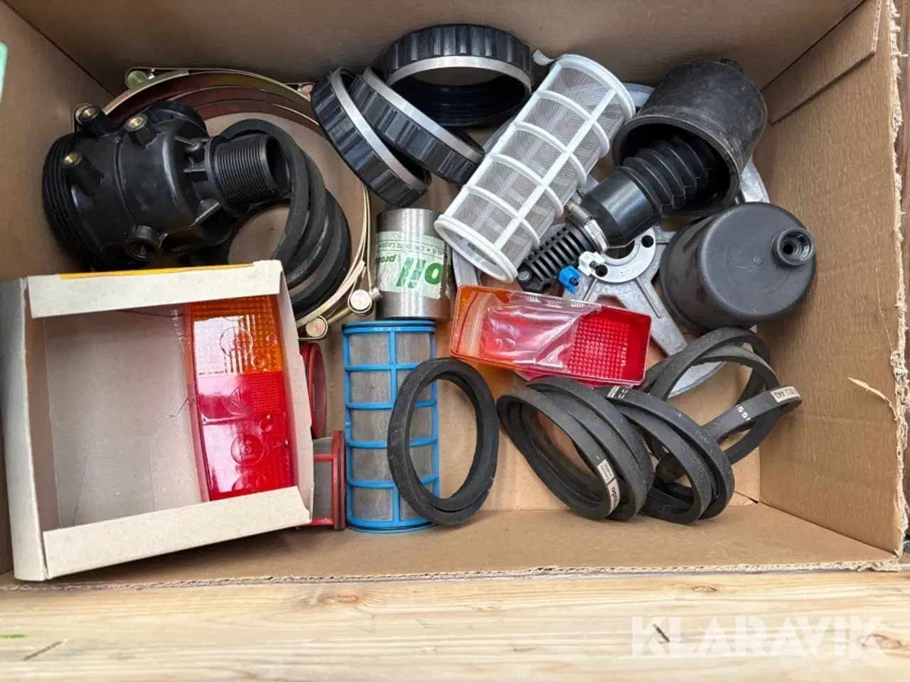 Billede 3 - Reservedele Danfoil Sprøjte 2 paller assorteret reservedele