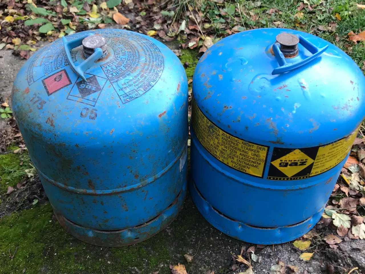 Billede 1 - 2 stk. 3 liters blå campingflasker - tomme