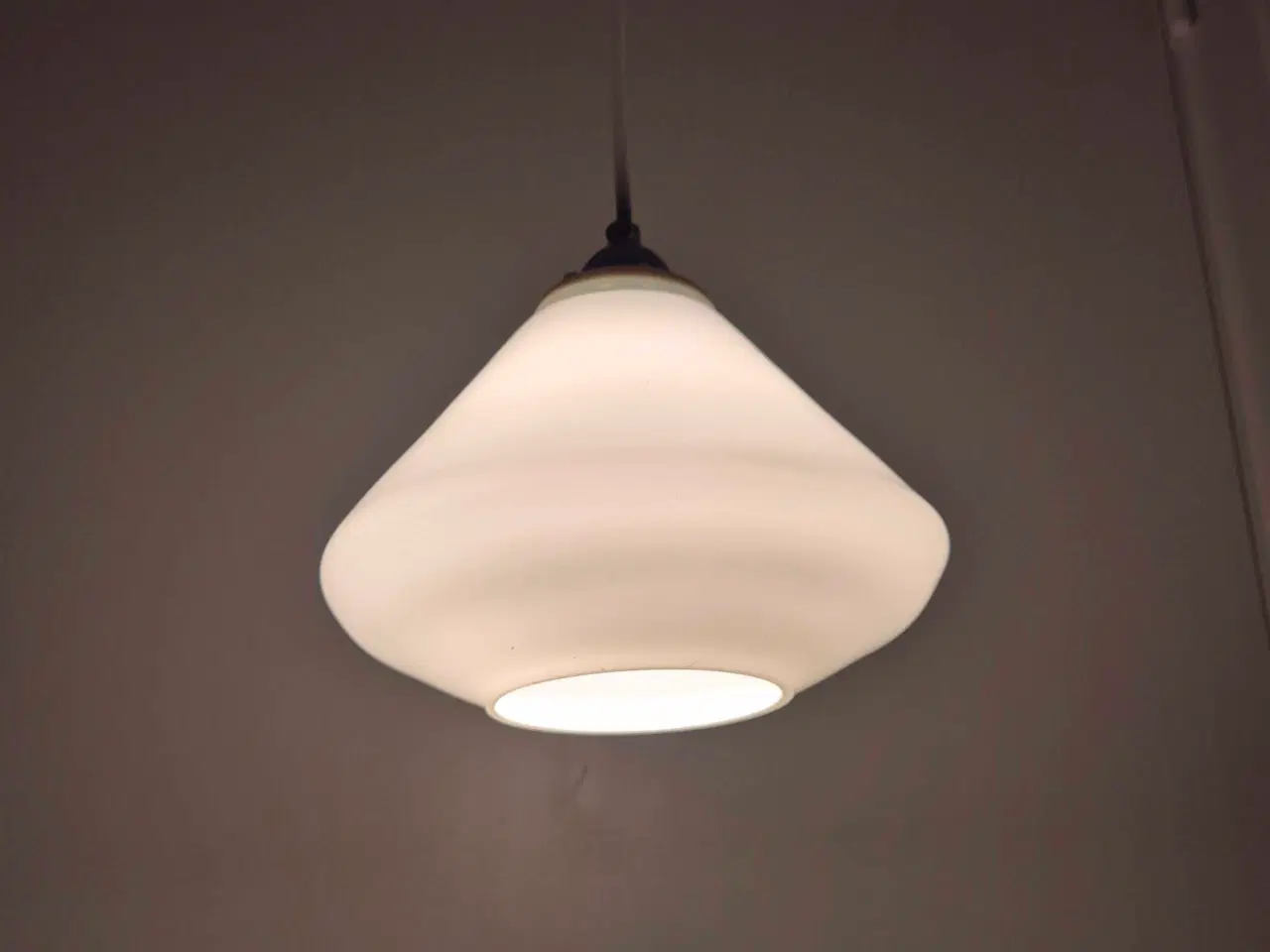 Billede 6 - Perfekte retrolamper i hvidt opalglas 