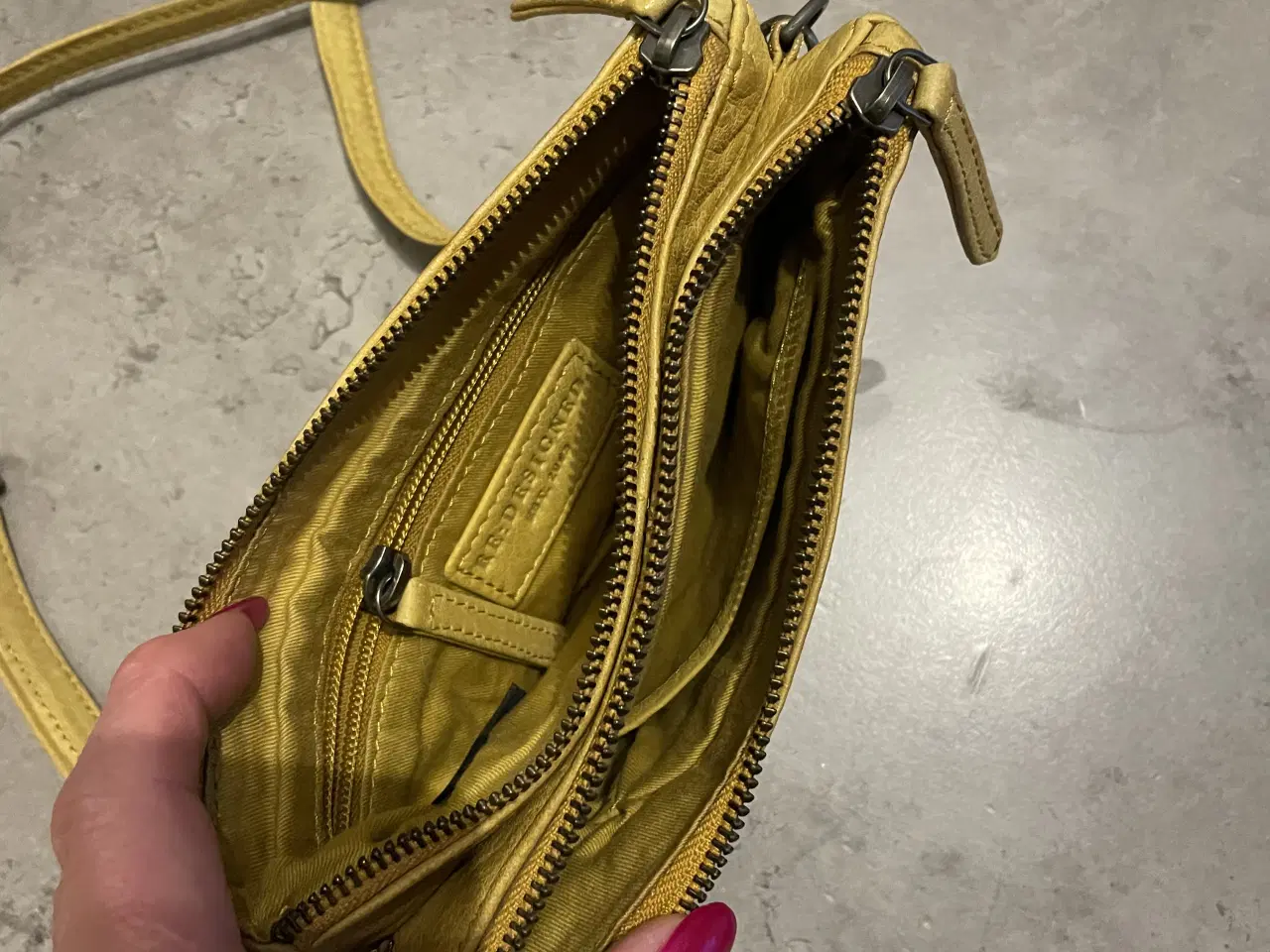 Billede 4 - Læder taske 