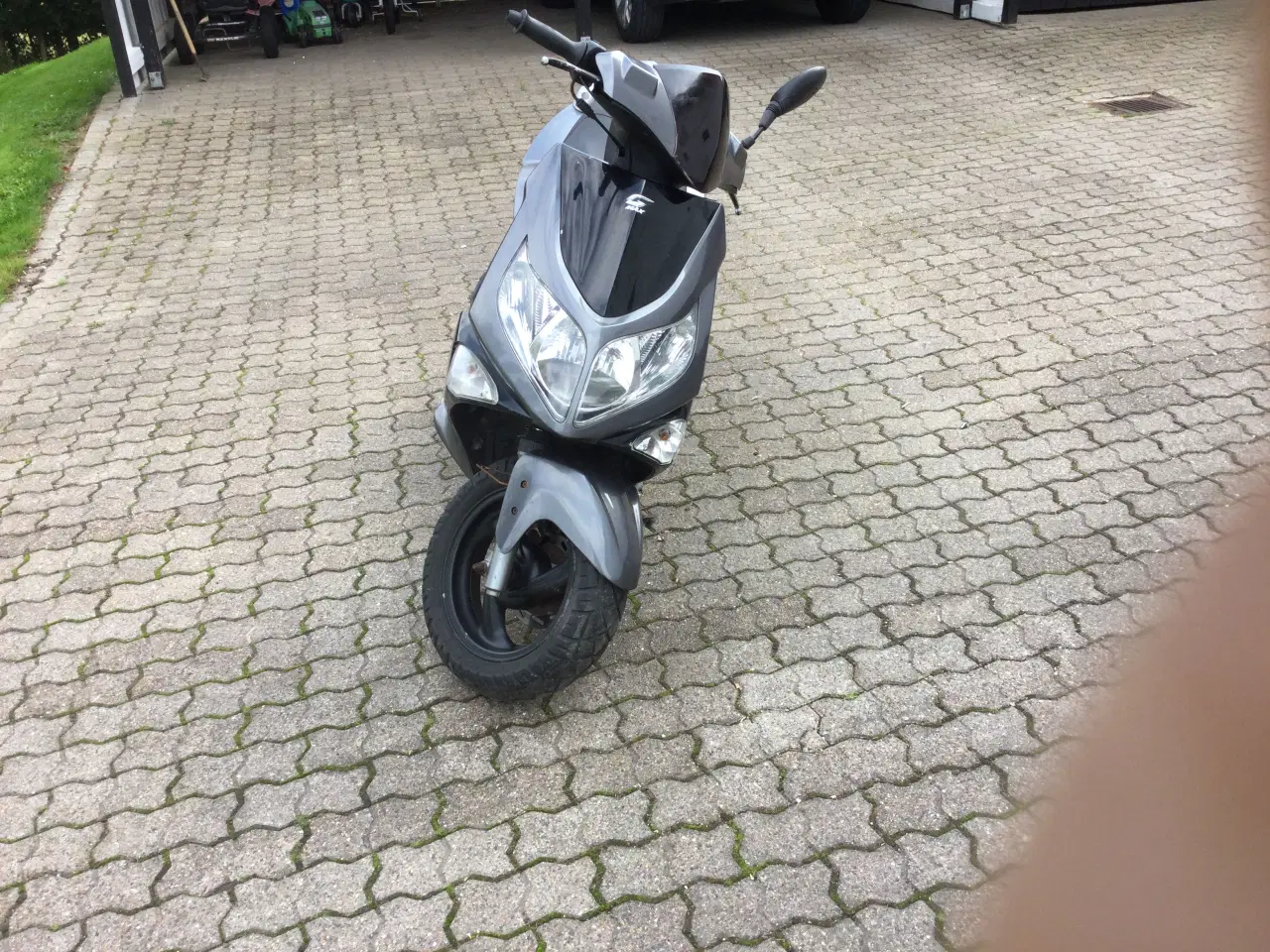 Billede 2 - Pgo g max