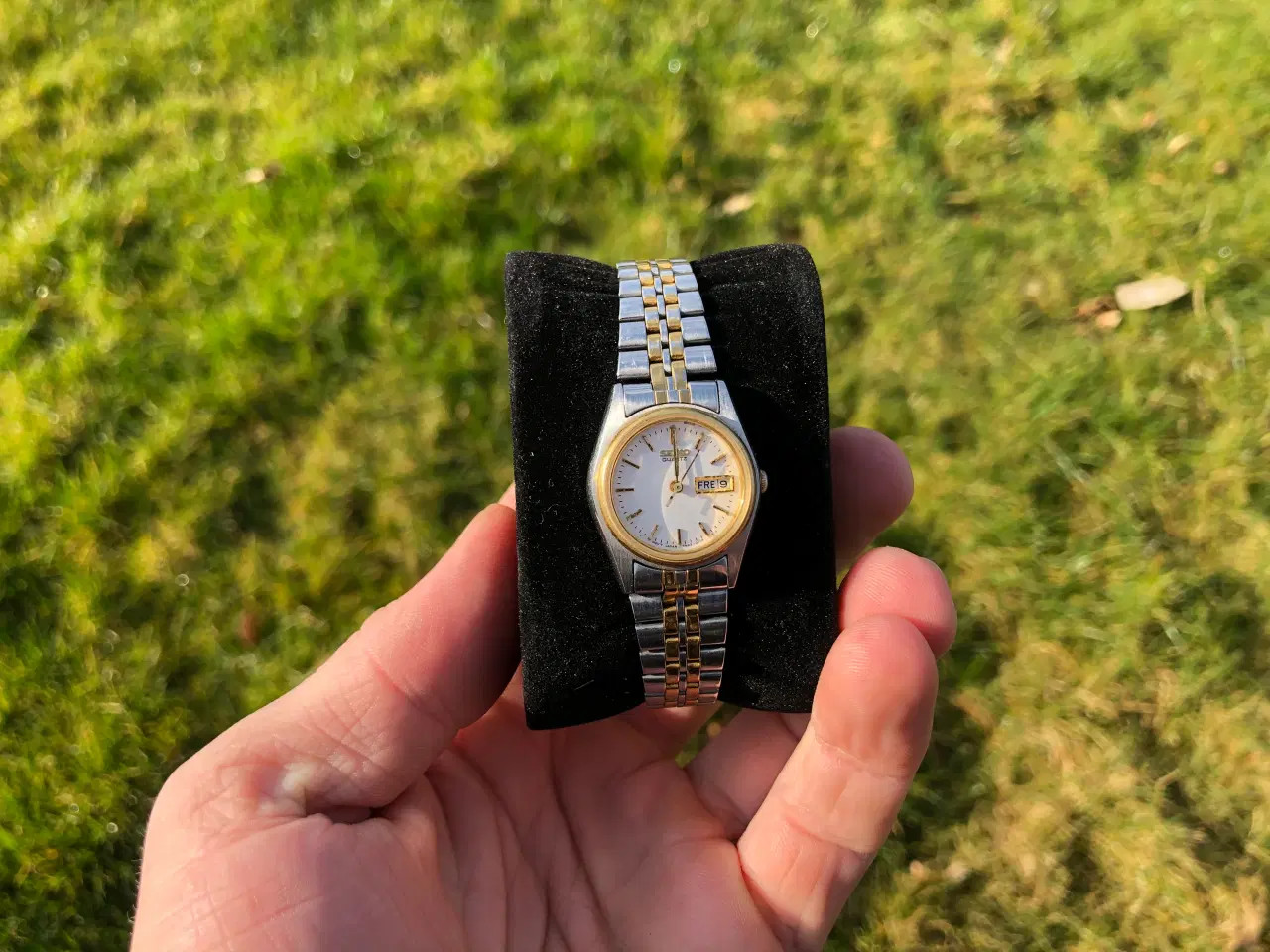 Billede 1 - Seiko Quartz 24mm (7N83) m. Sølv/guld lænke (defek