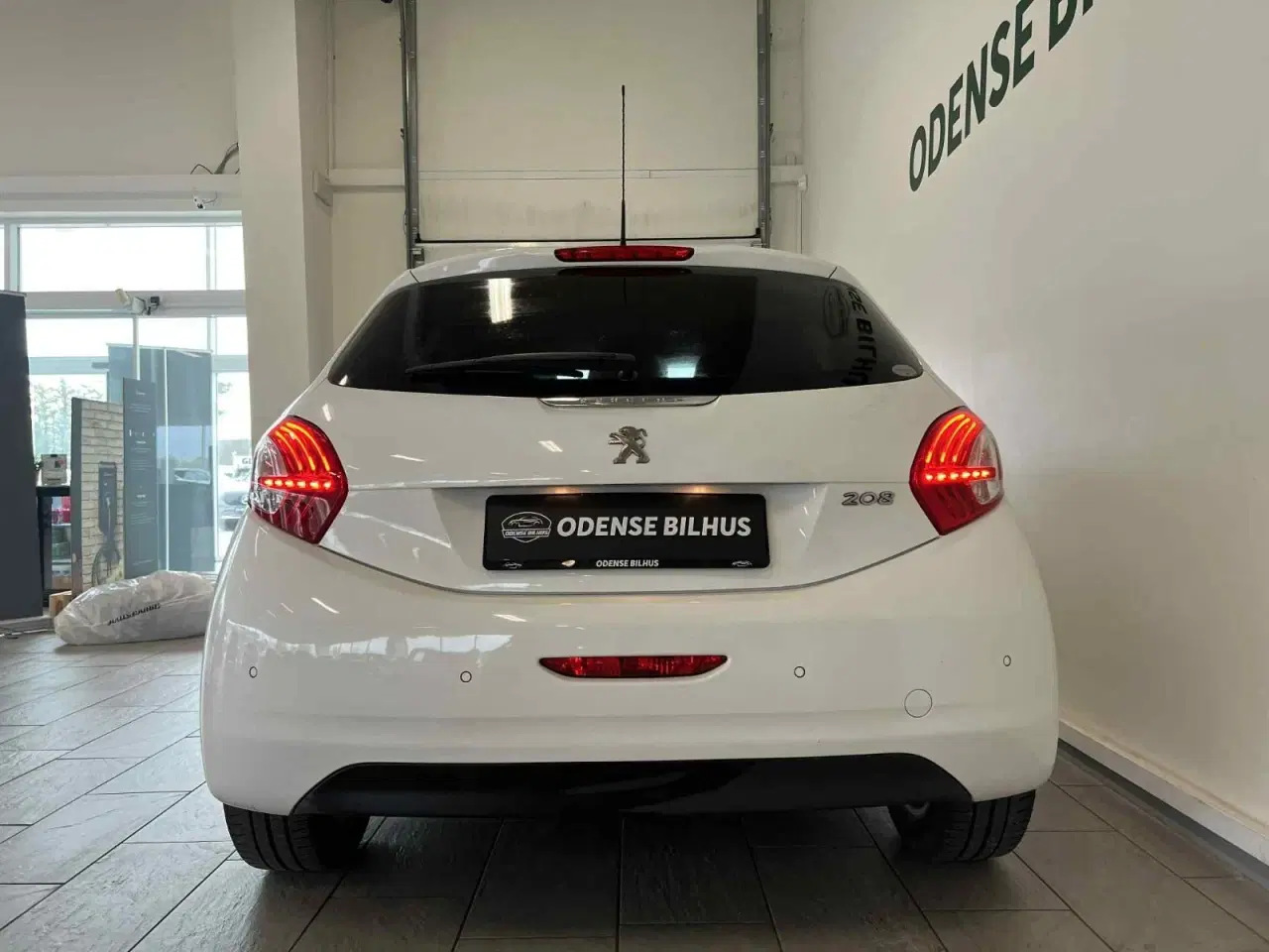 Billede 4 - Peugeot 208 1,2 VTi Allure Sky