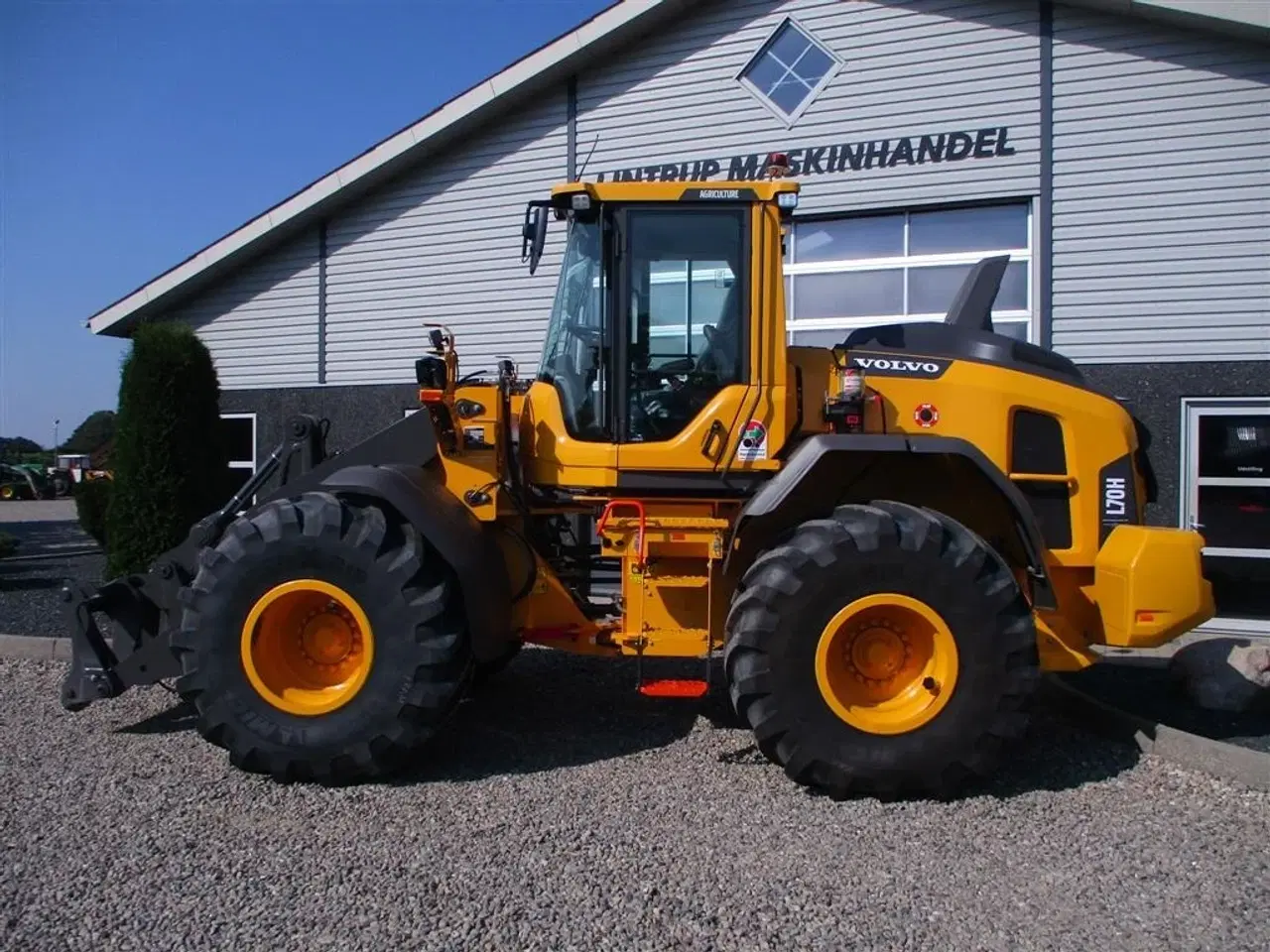 Billede 11 - Volvo L 70 H H2 BEMÆRK MED GARANTI FRA VOLVO FREM TIL DEN 9.9.2026. AGRICULTURE DK-maskine med lang arm, Co-Pilot & med 750mm Michelin MEGA X BIB hjul.