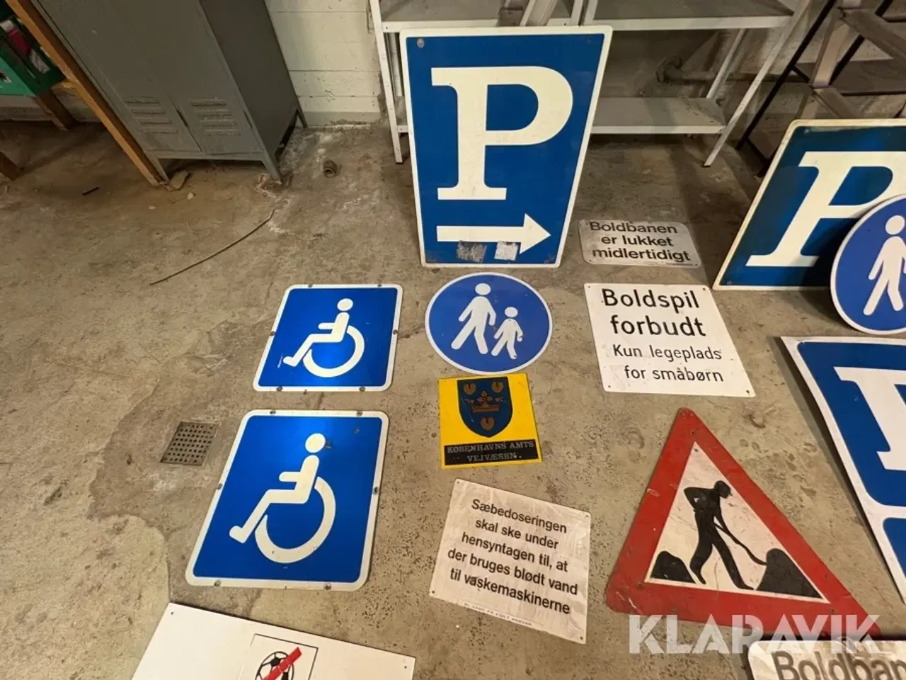 Billede 10 - Pullerter, skilte og reflekspæle - 36 dele