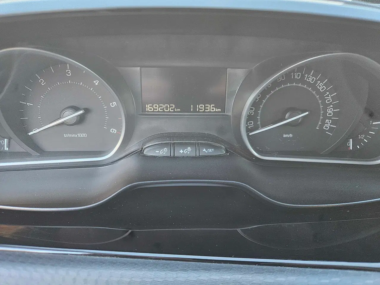 Billede 9 - Peugeot 208, 1,6 HDI, 5 dørs årgang 2016