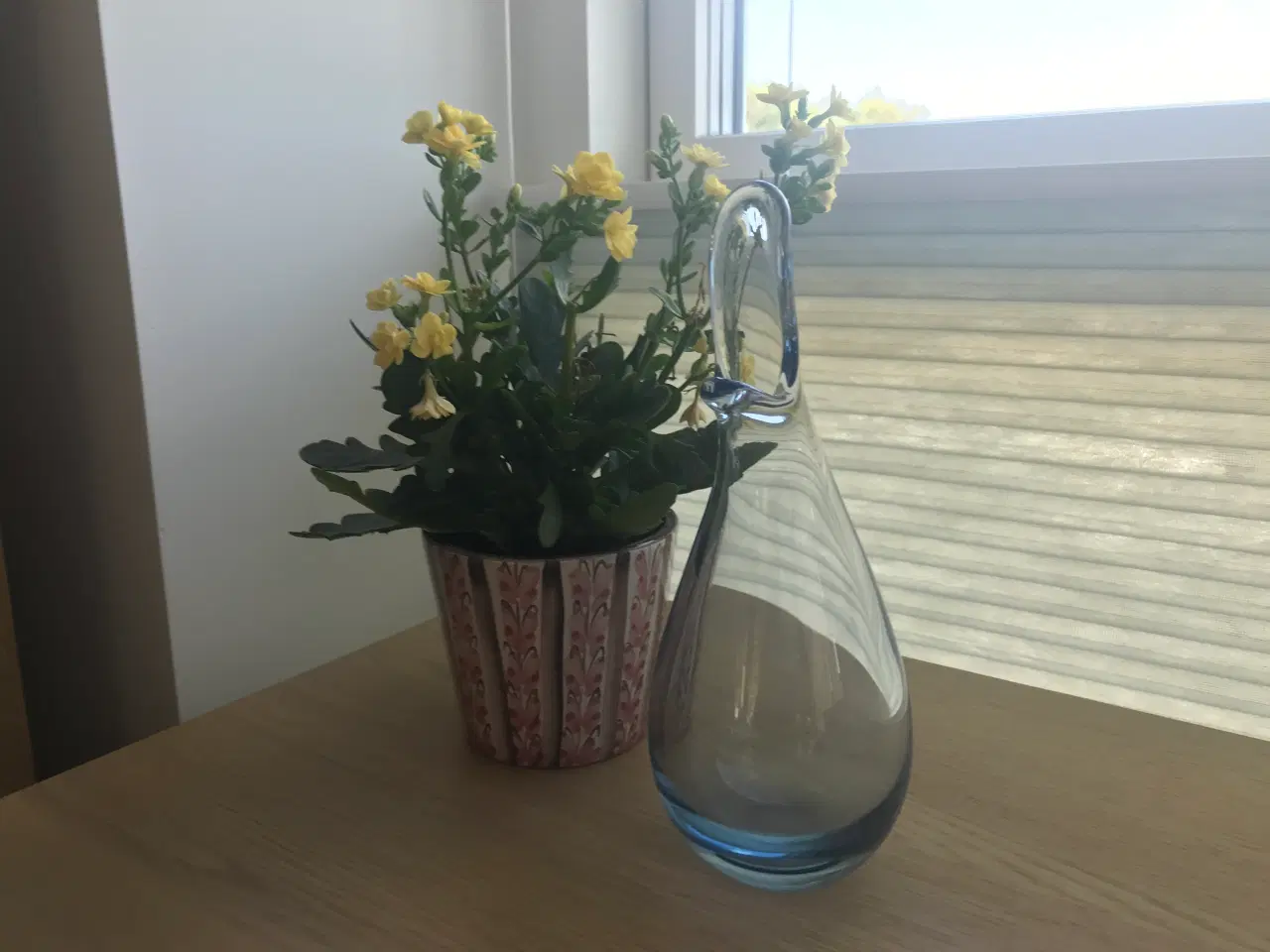 Billede 1 - Stor næbvase  i aqua blåt glas - Holmegaard