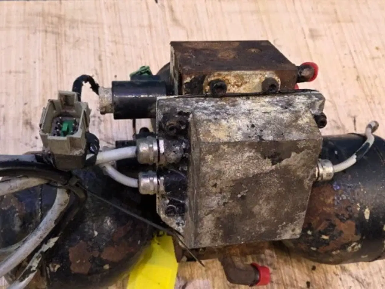 Billede 10 - Massey Ferguson 6290 Hydraulikventil 3783706M91