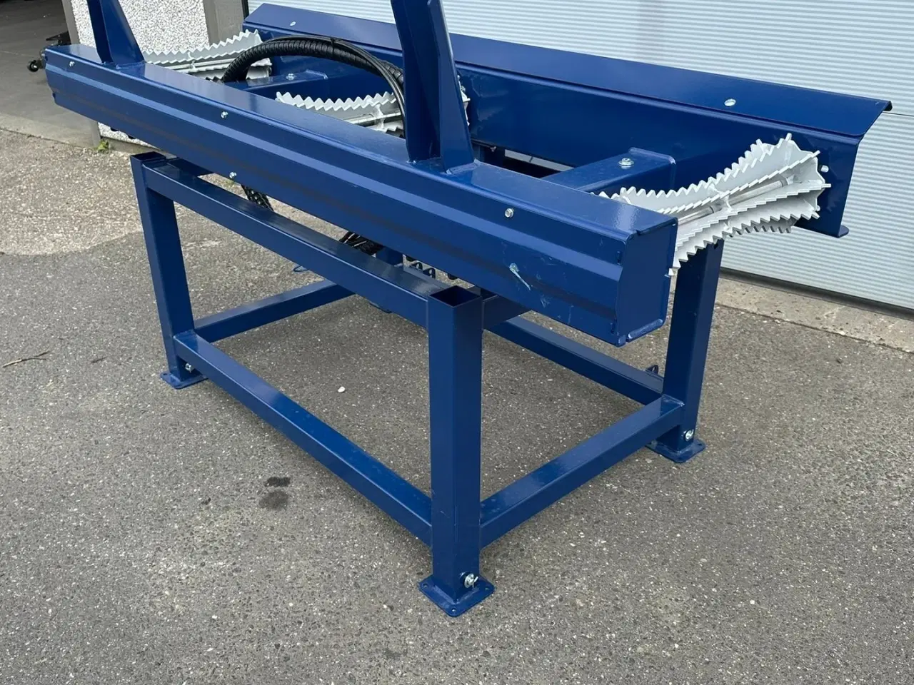 Billede 1 - Tajfun M 2000