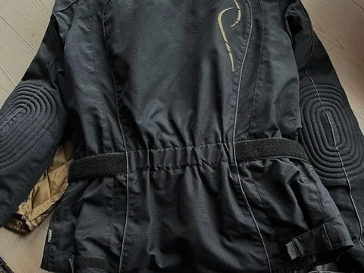Billede 5 - MC- dragt kvindemodel str. S 38-40 