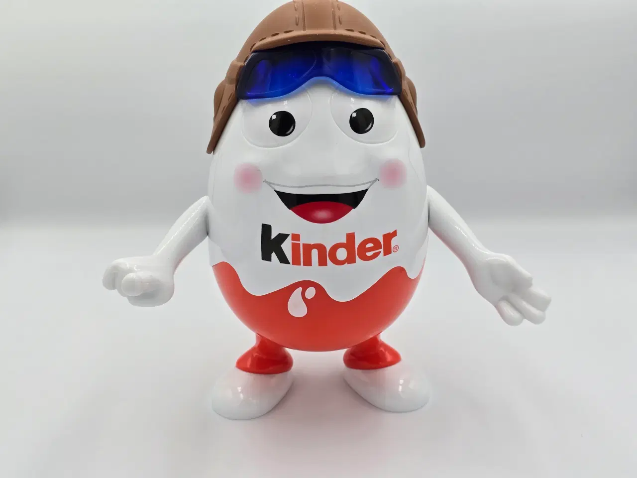 Billede 1 - Stor Kinder figur