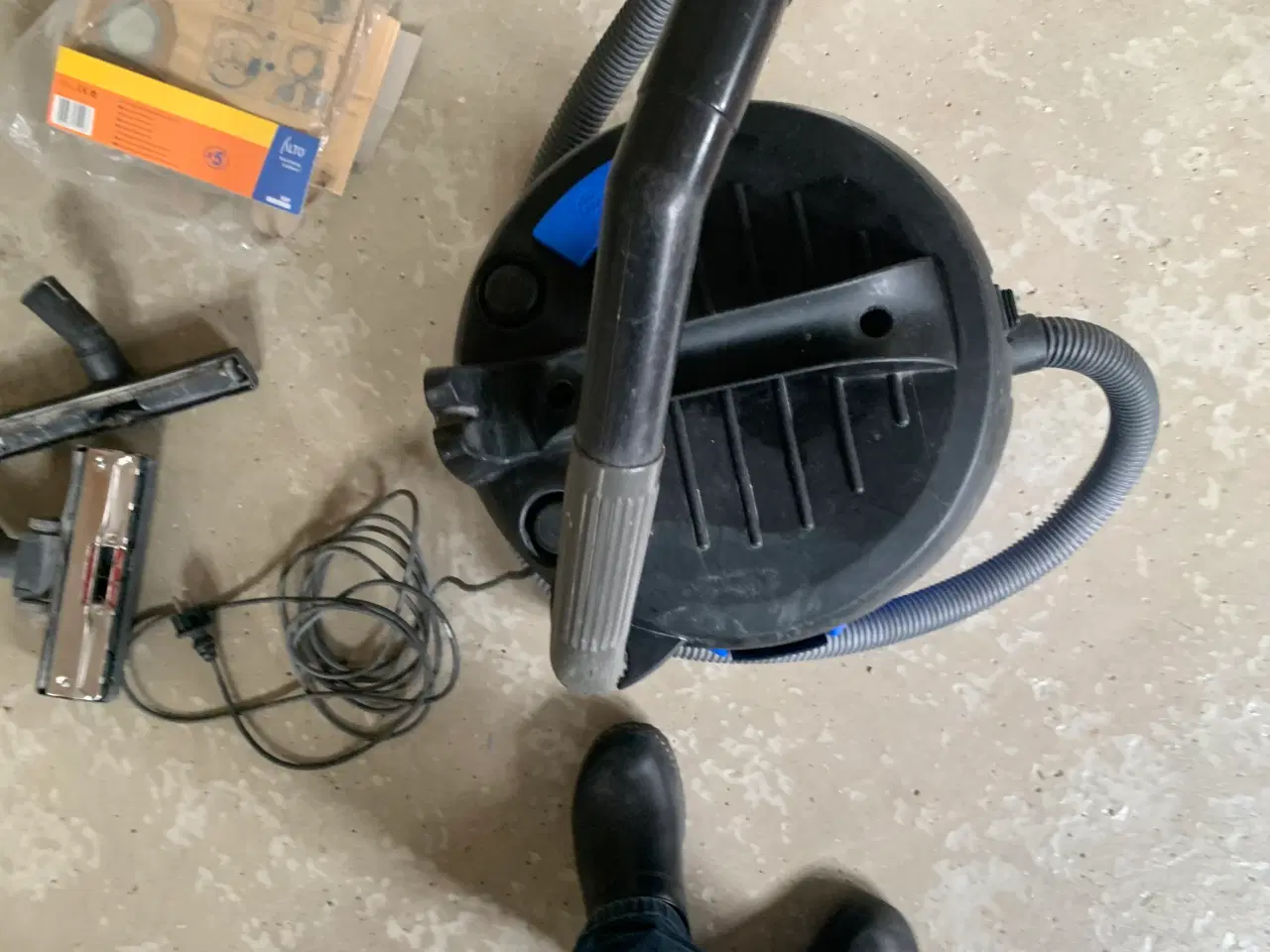 Billede 4 - Nilfisk Arero Våd / tør industristøvsuger 