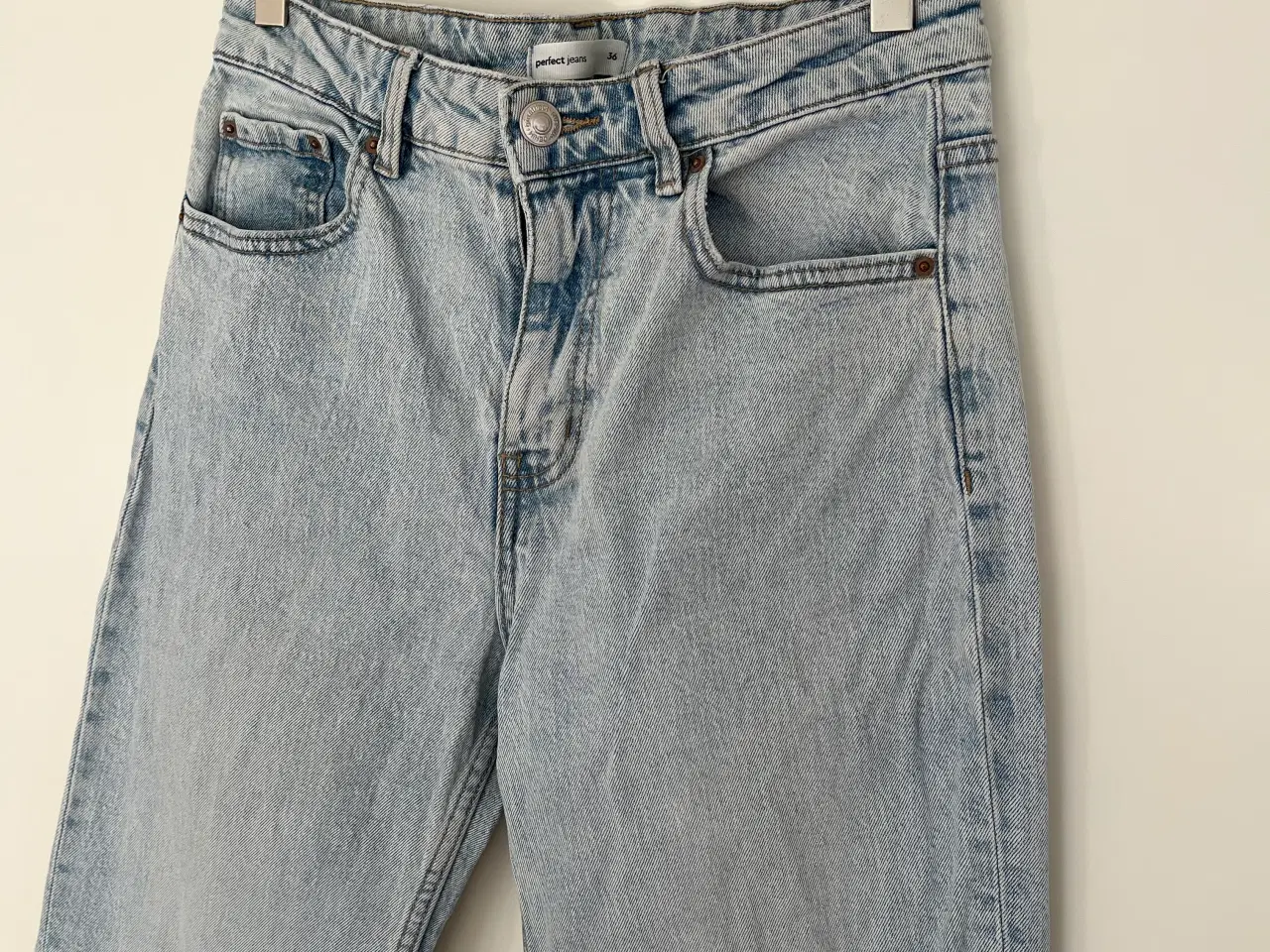 Billede 2 - Gina Tricot bukser