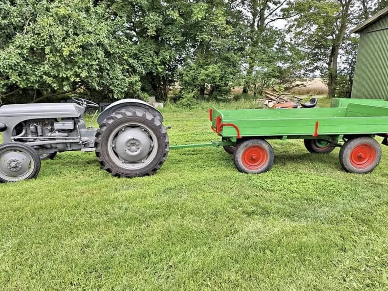 Billede 1 - Grå Massey Ferguson 31