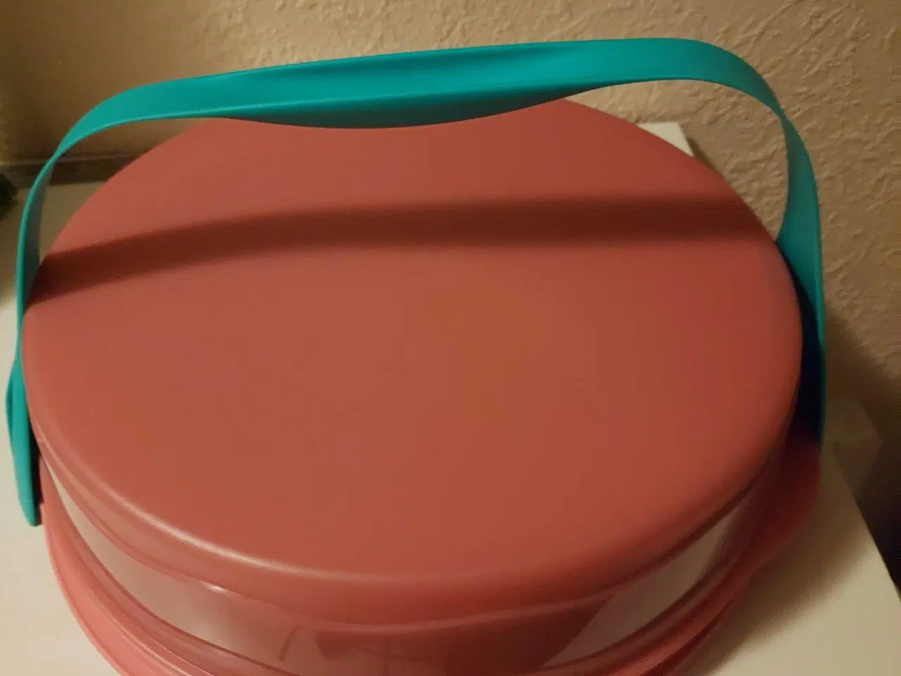 Billede 1 - Tupperware lagkagefad med ekstra lag
