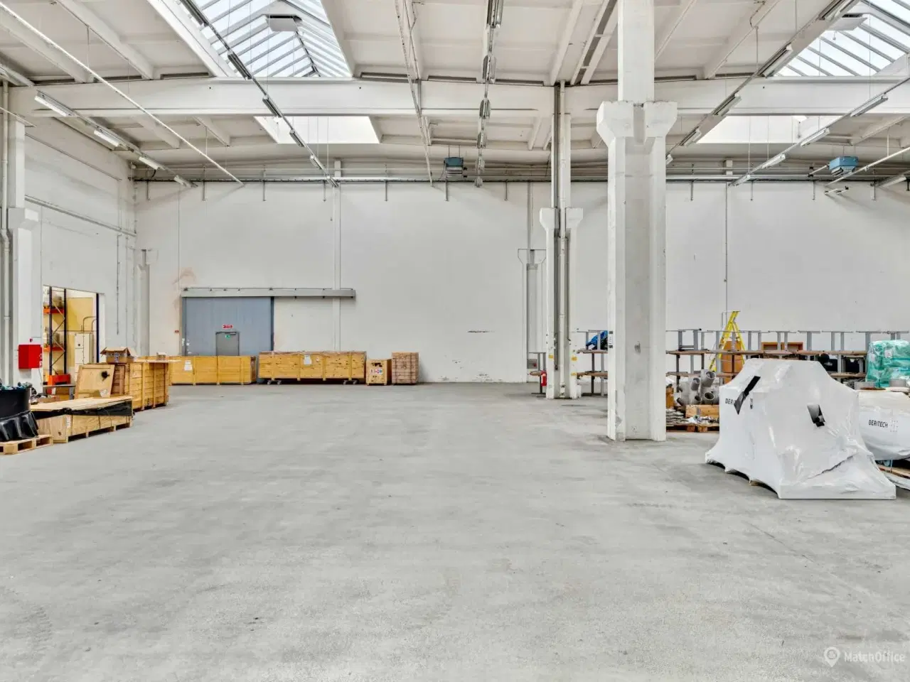 Billede 5 - Højloftet lager i Brøndby