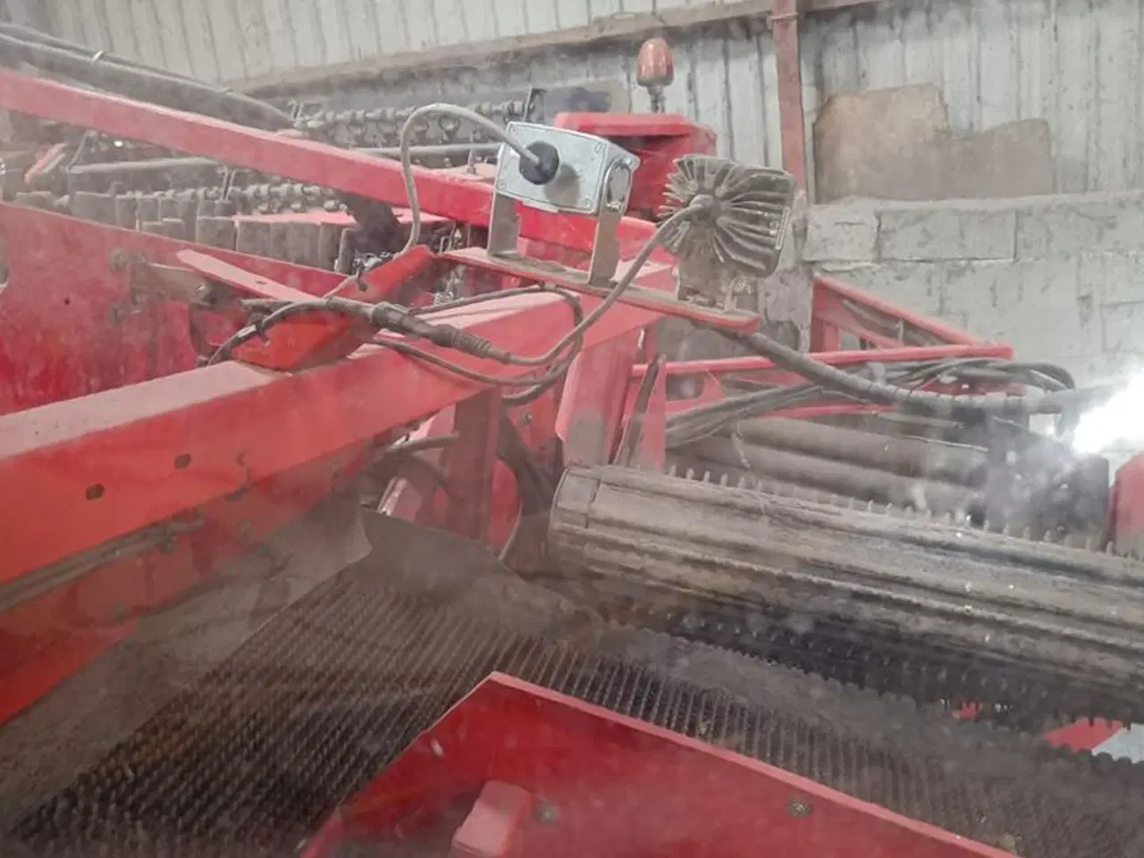 Billede 16 - Grimme SE 150-60 Grimme SE 150-60, med hjultræk og med 1700 mm indføring.