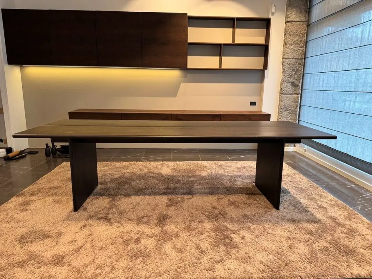 Billede 1 - Plankebord i massiv røget eg