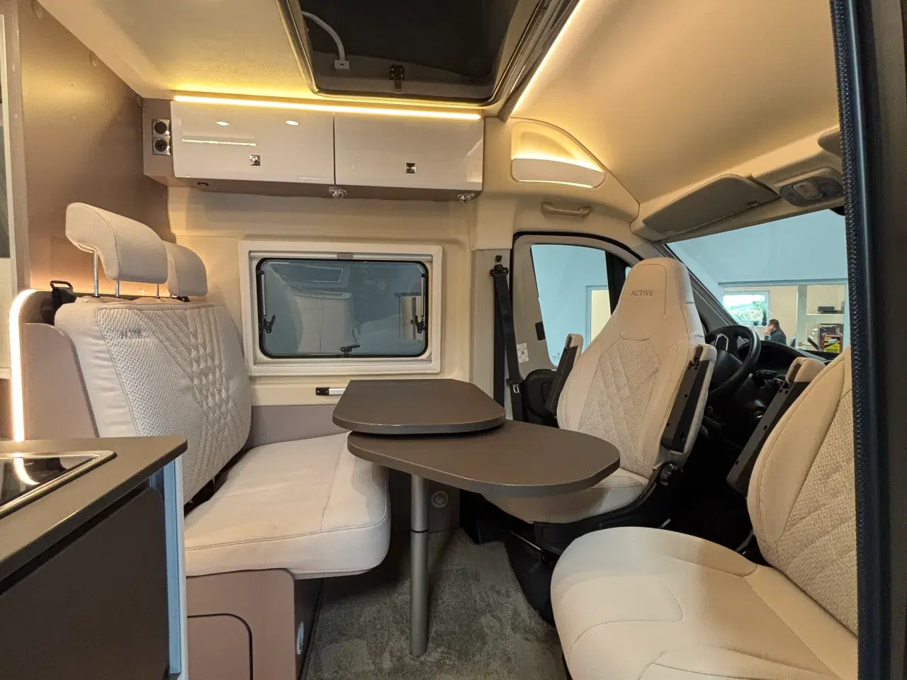 Billede 13 - Autocamper til salg - Bürstner Eliseo C642