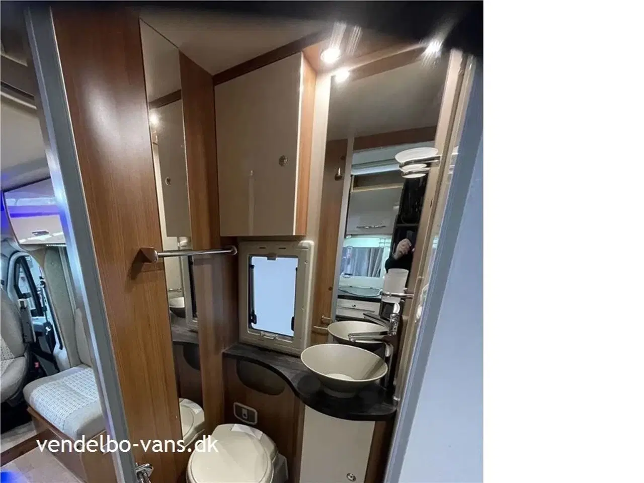Billede 19 - 2014 - Chausson Welcome 717   Enkeltsenge og stor garage