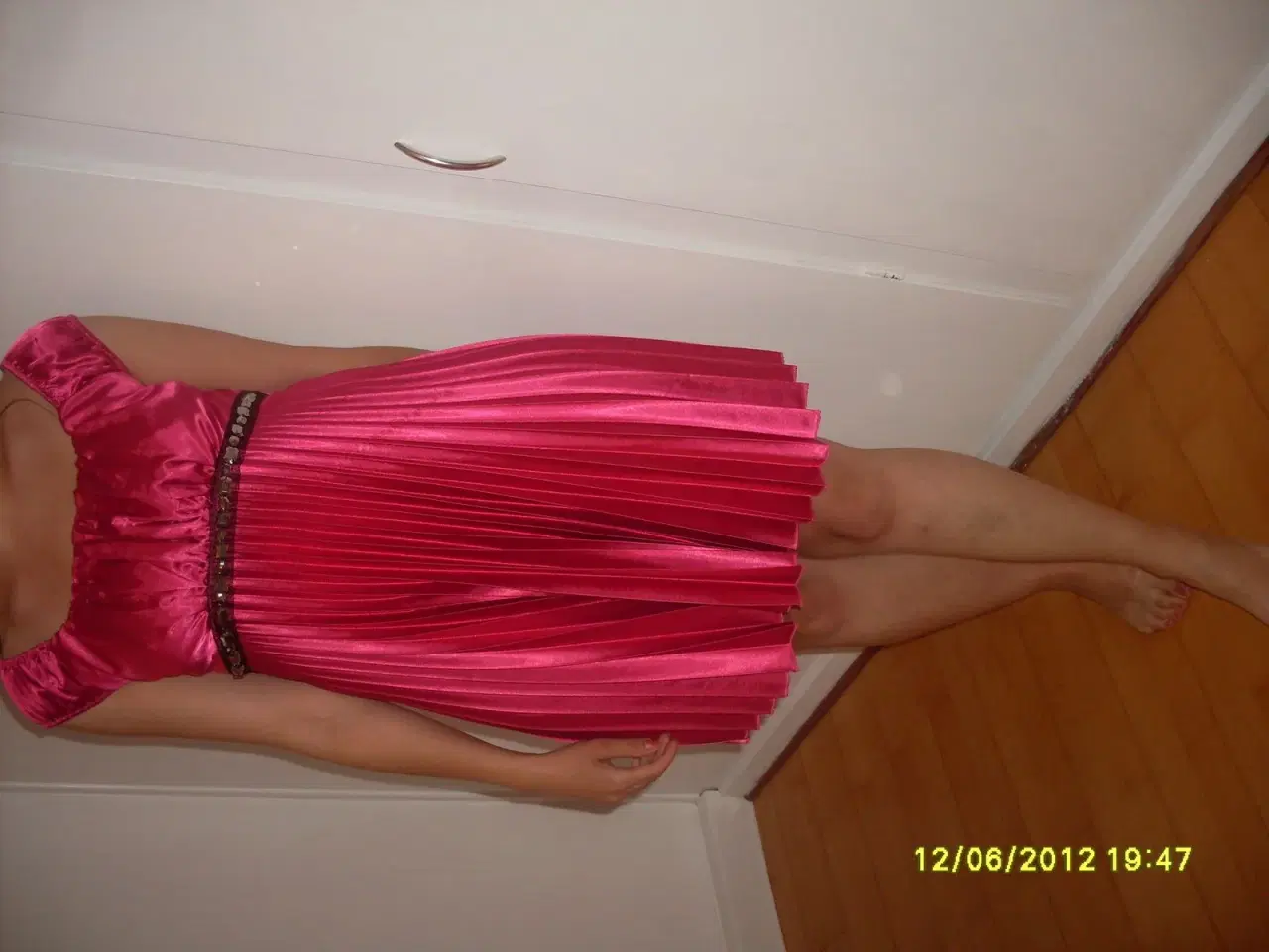 Billede 1 - kjole