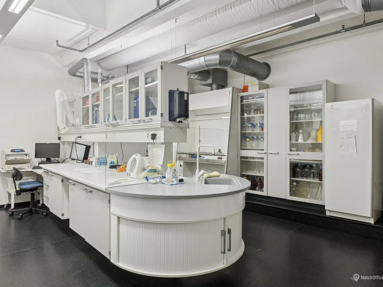 Billede 2 - Moderne laboratorie med kontor
