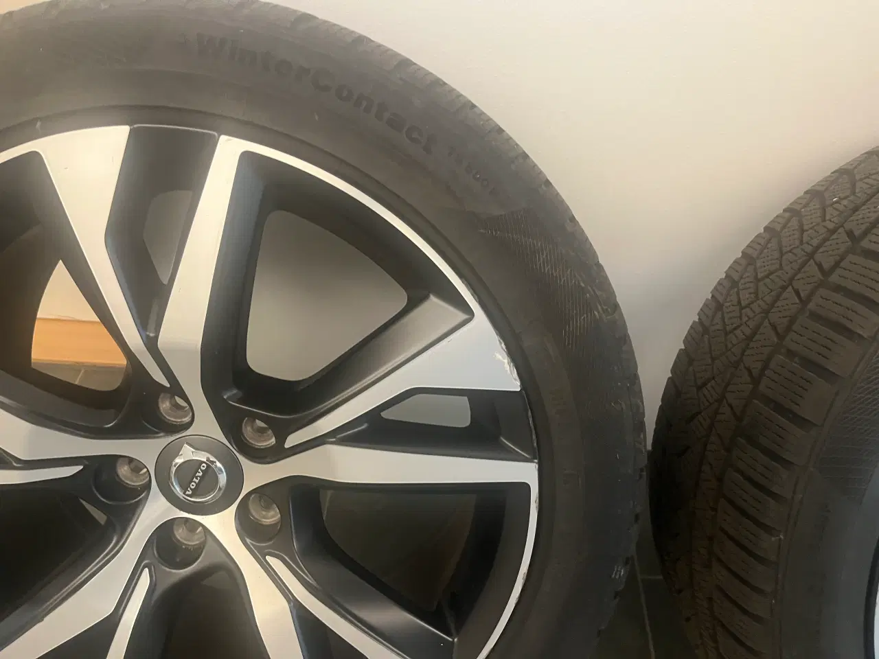 Billede 3 - Originale Volvo 18” vinterdæk v60