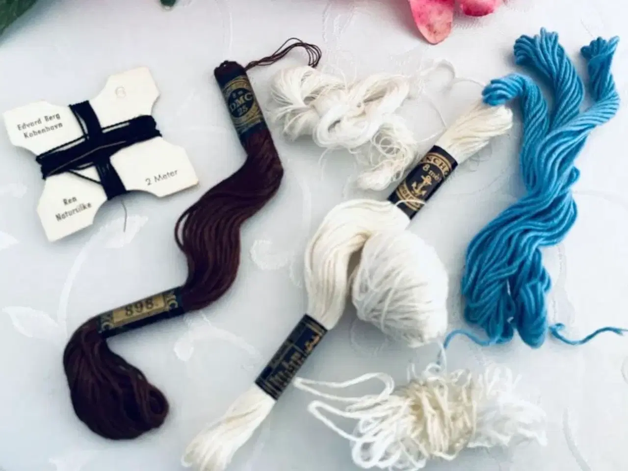 Billede 1 - Broderigarn blandet rester 
