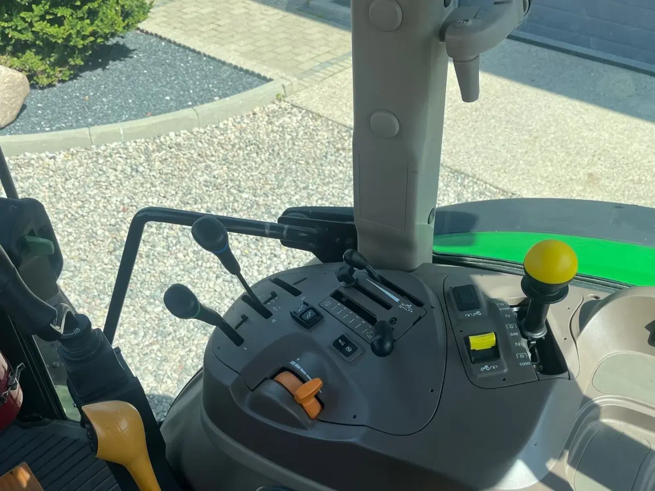 Billede 6 - John Deere 5115M Med frontlæsser, som ny