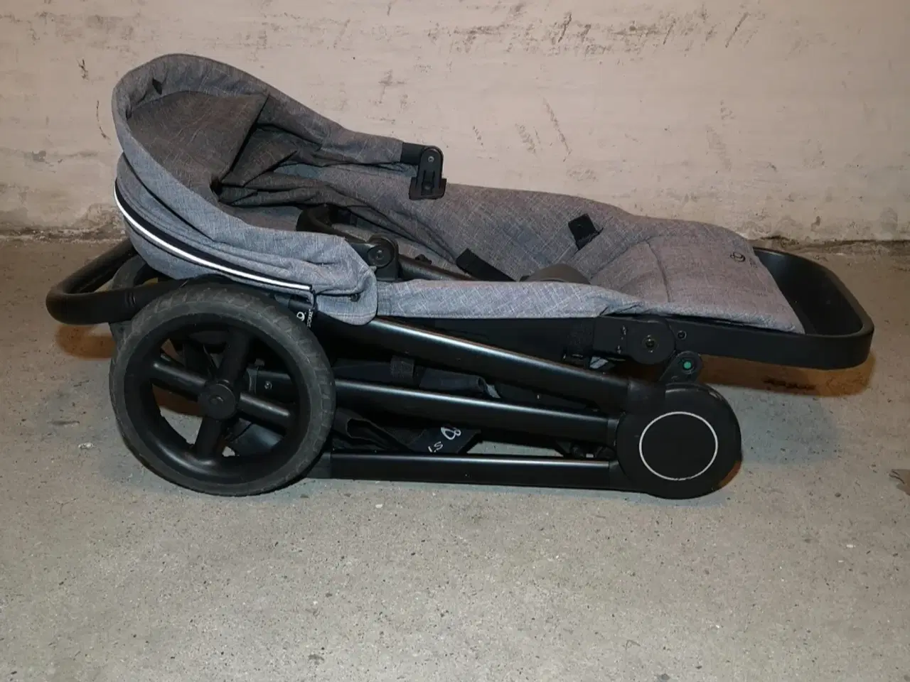 Billede 4 - STOKKE Klapvogn de er vasket