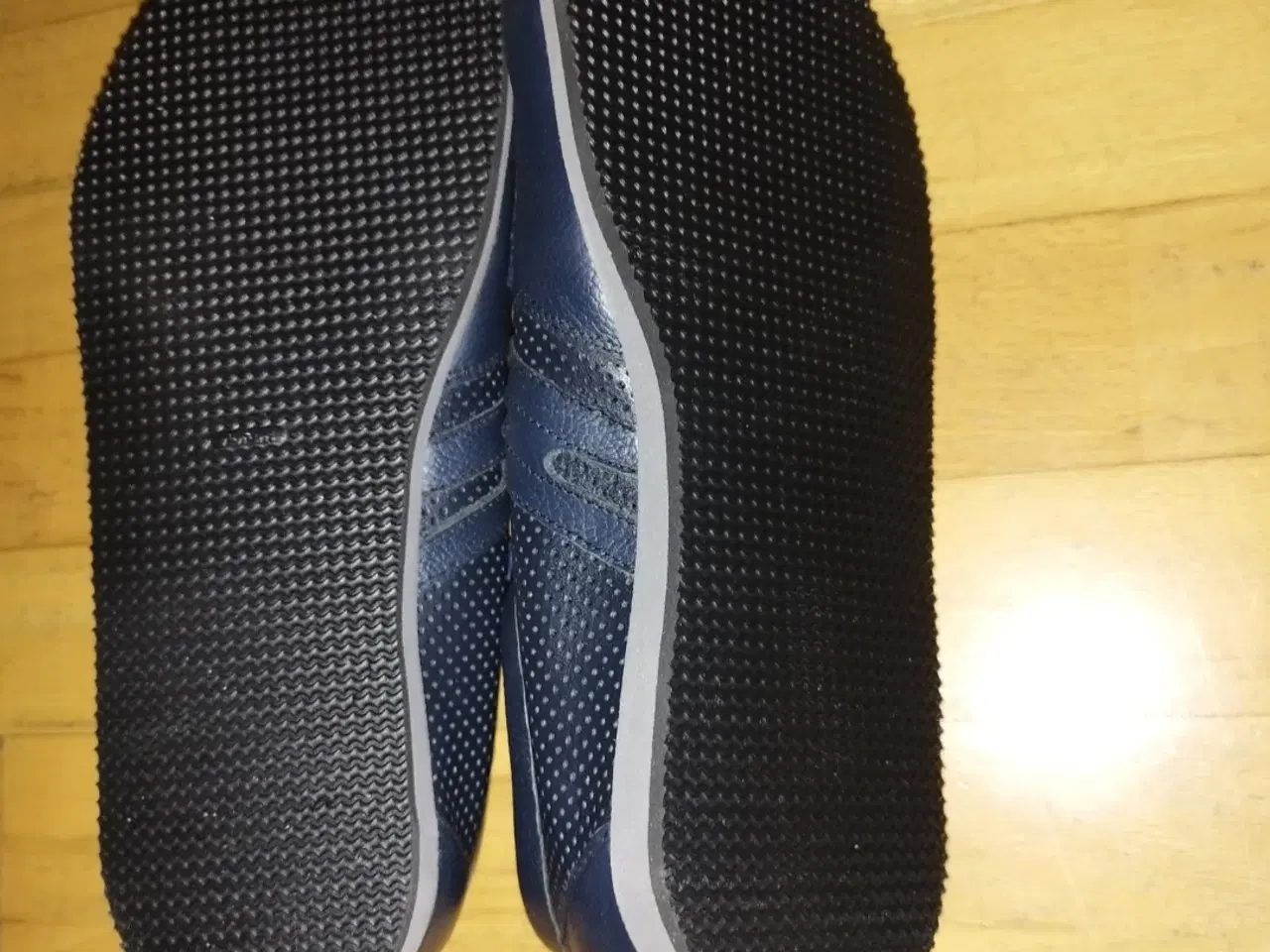 Billede 4 - Nye lækre damesko fra Trim