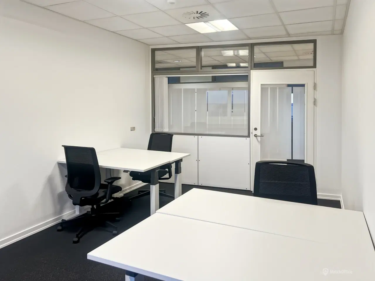 Billede 14 - Skyhøje ambitioner? Vi har co-work pladsen til dig.