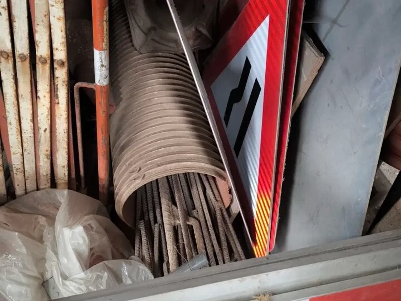 Billede 4 - Div. Afspærringsmateriel, skilte m.m.