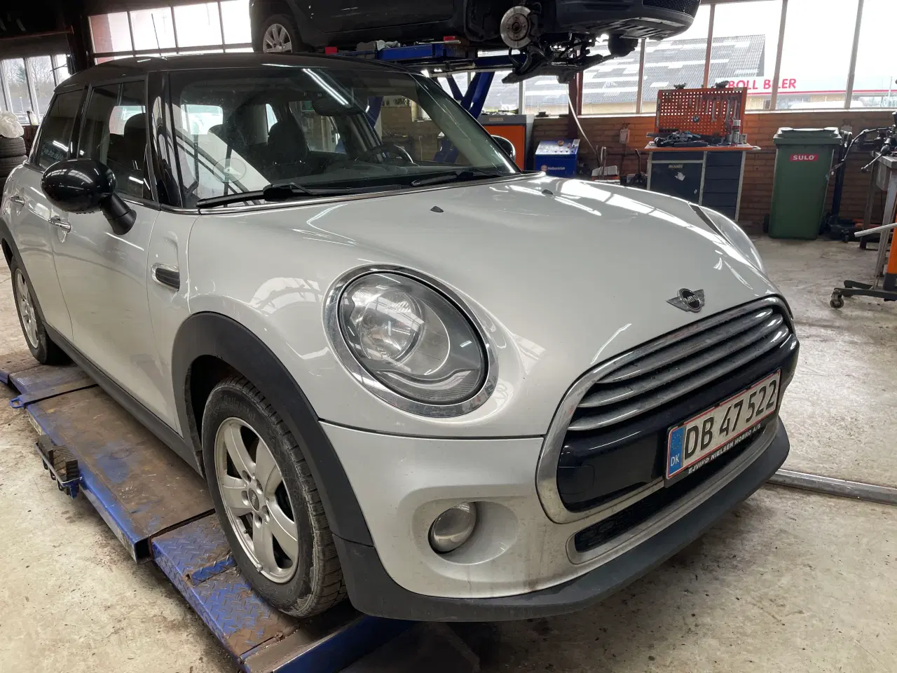 Billede 1 - Fin bil, udstyrsmodel med stort sol/glastag.