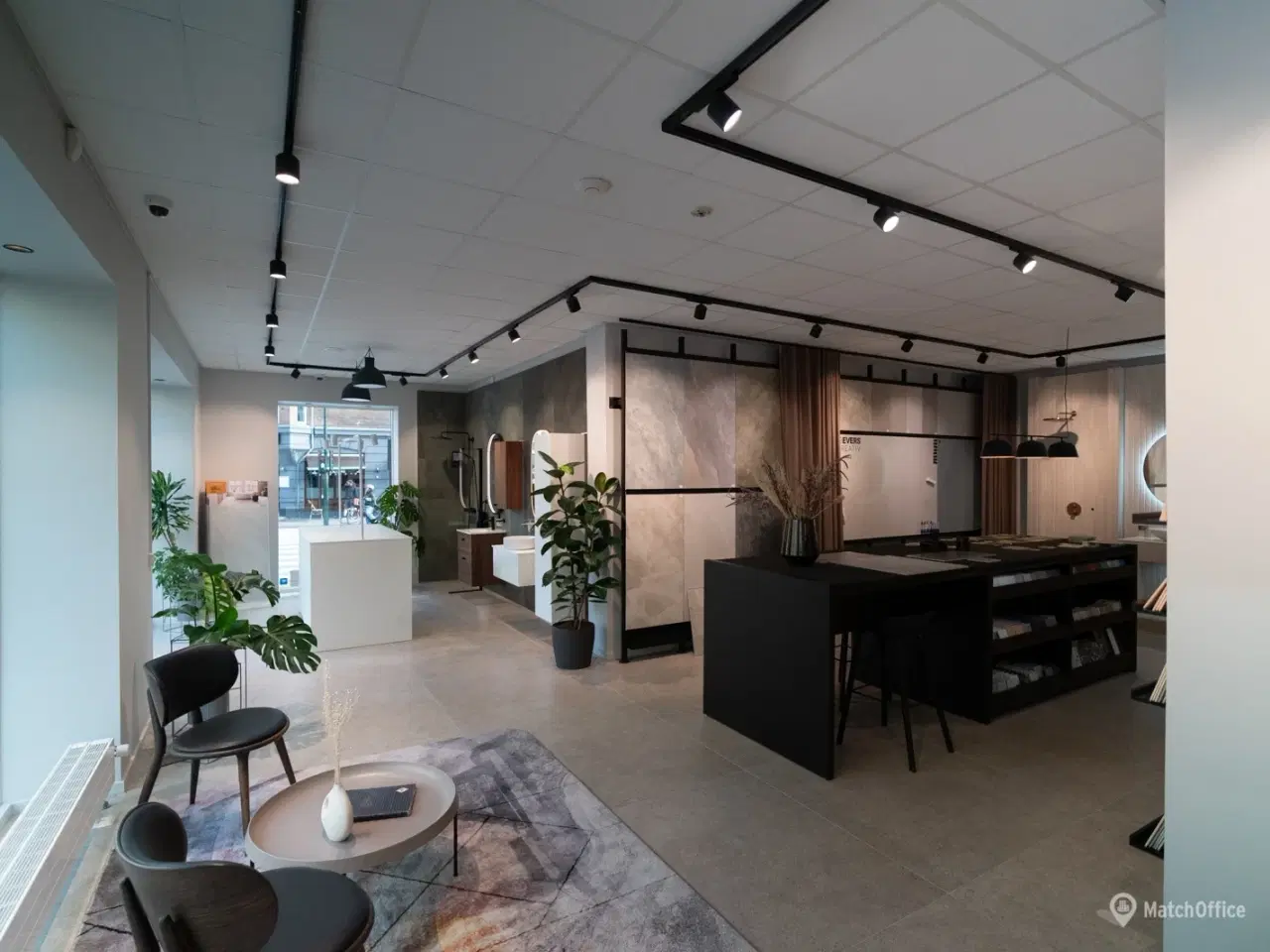 Billede 6 - SÆLGES: Stilren erhvervsandel med markant hjørneplacering og højt afkast – midt på Frederiksberg