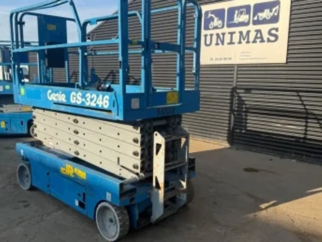 Billede 2 - Velholdt 12m saxlift
